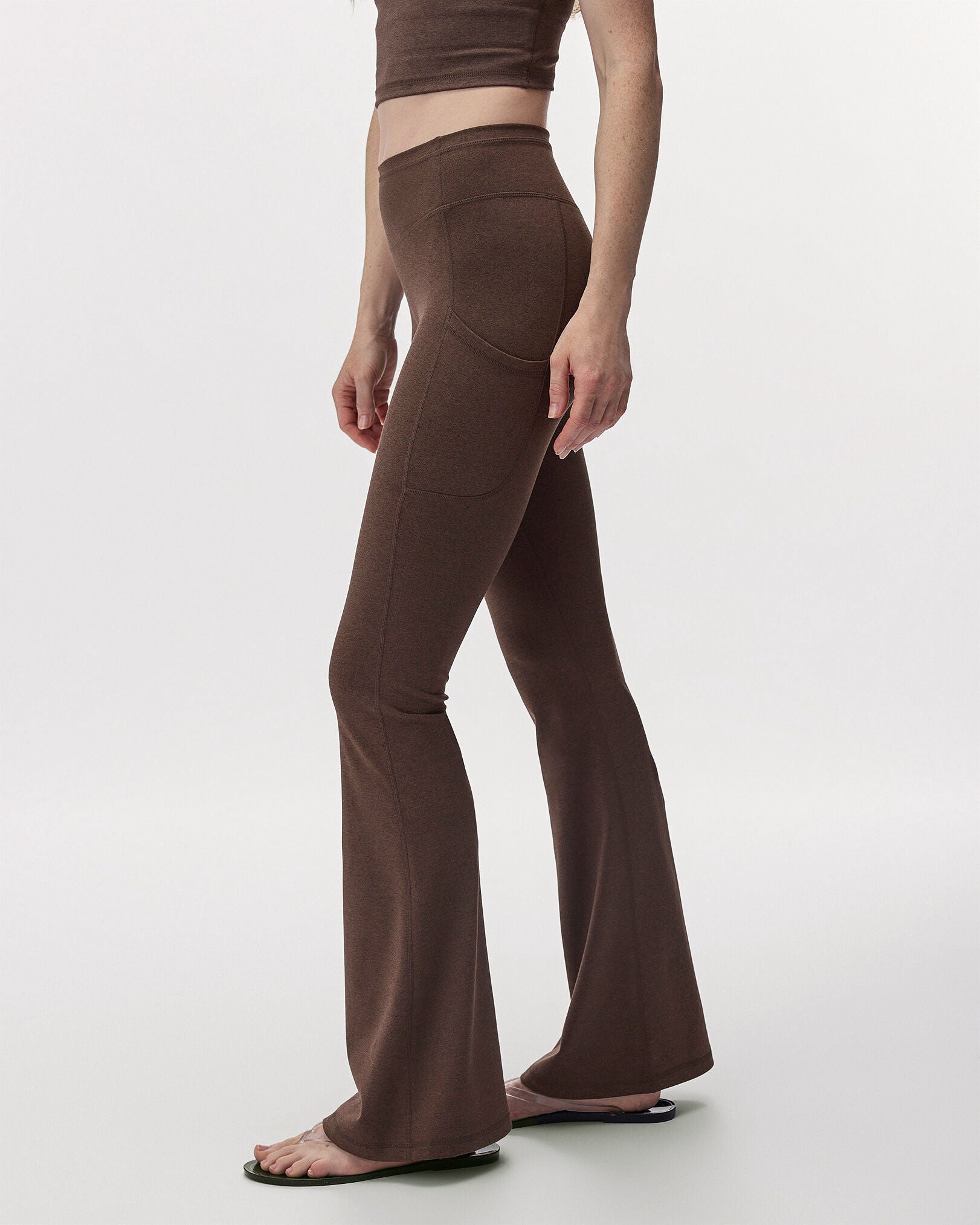 Active Knit Flare Legging