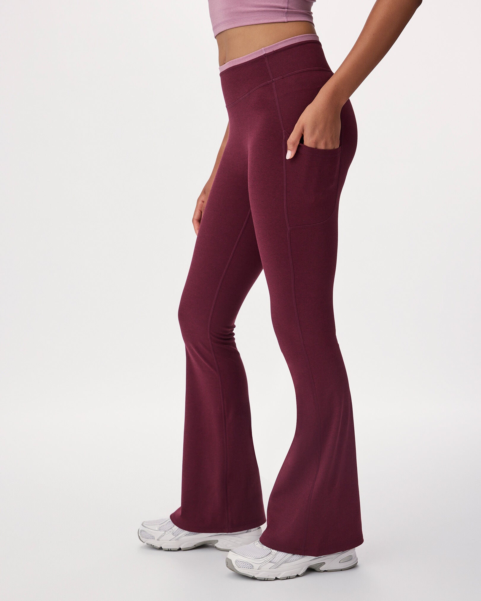 Active Knit Flare Legging