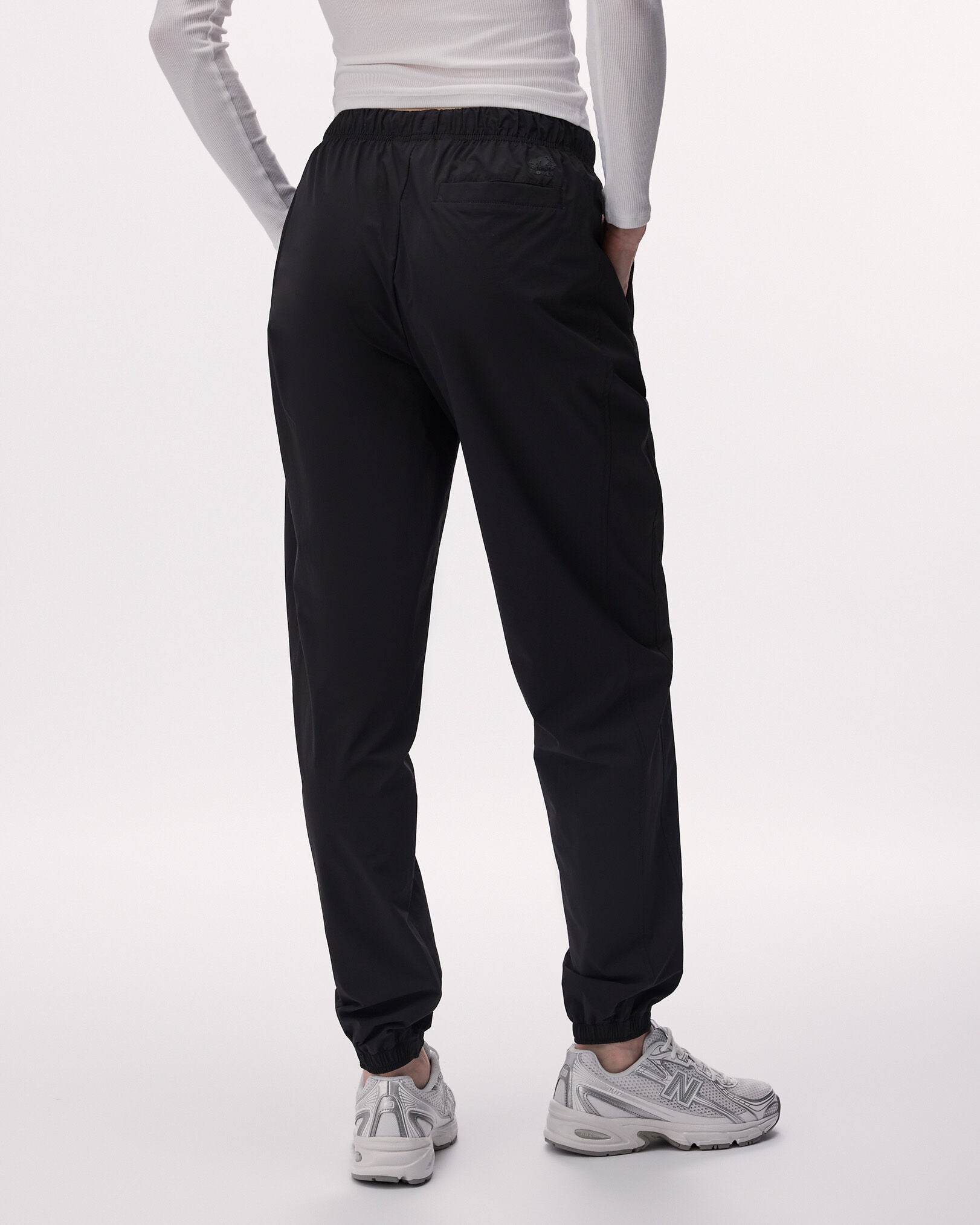 Horizon Woven Jogger