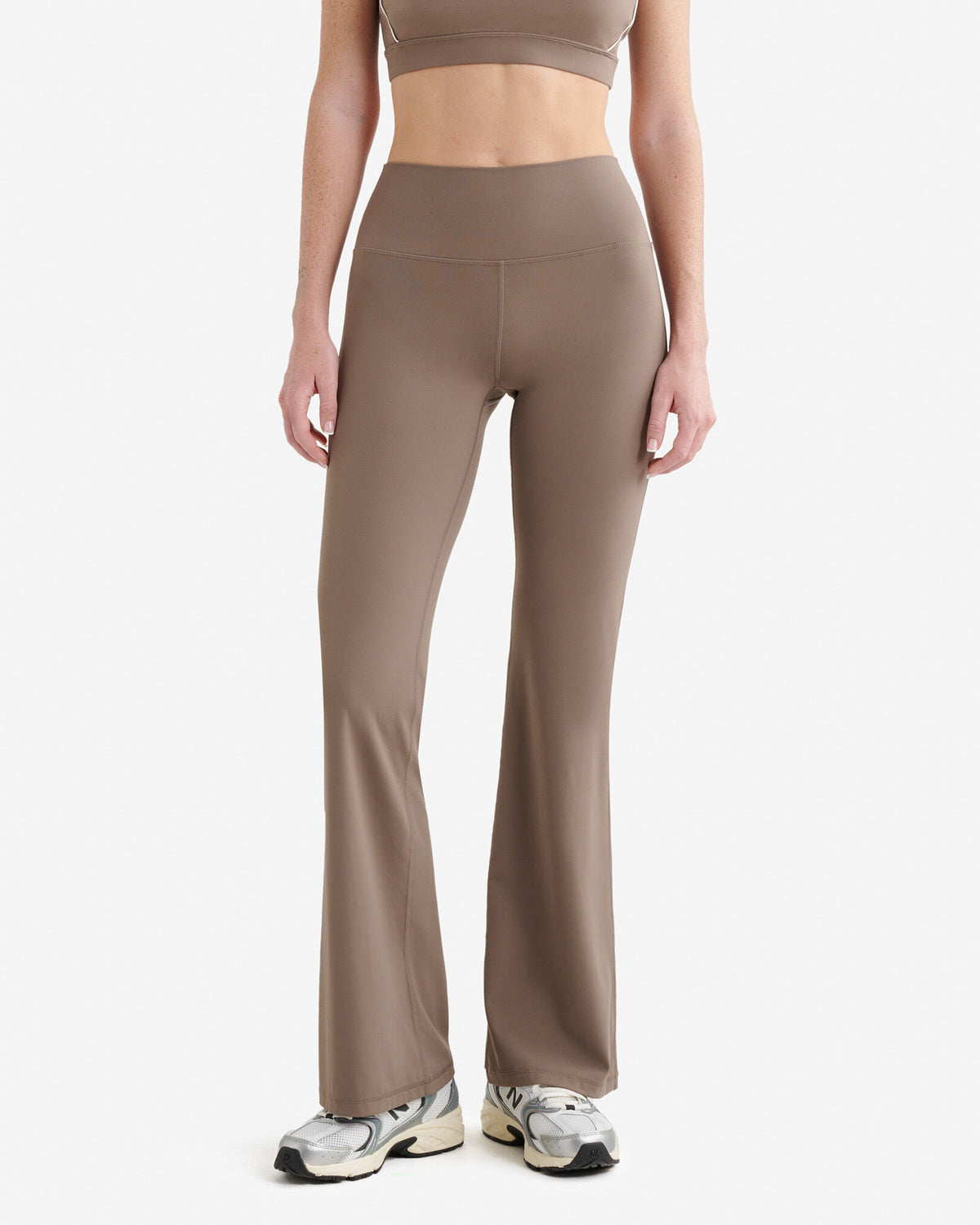 Restore Stretch Flare Legging